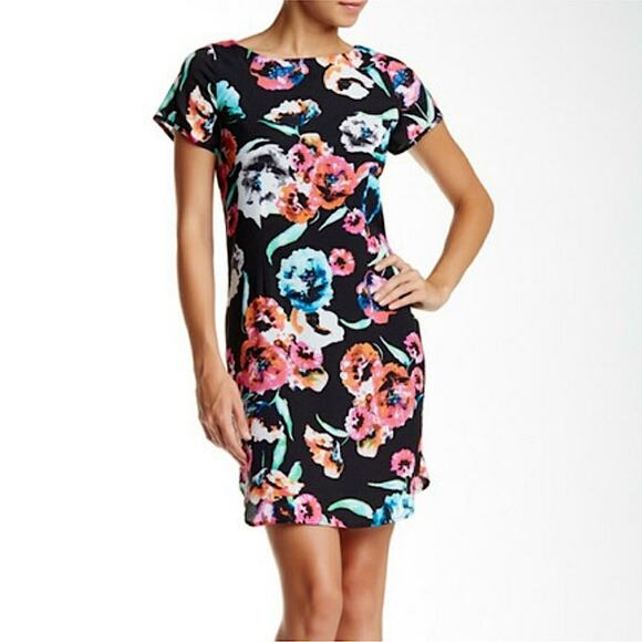 Yumi Kim Dresses & Skirts - Yumi Kim Elana Mini Dress in Dark Floral Dreamer Print (Medium)